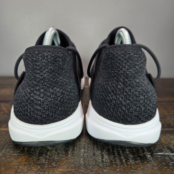 Vessi Cityscape Mens Size 10 Lace Up Waterproof Shoes Sneakers Black White - Picture 4 of 13